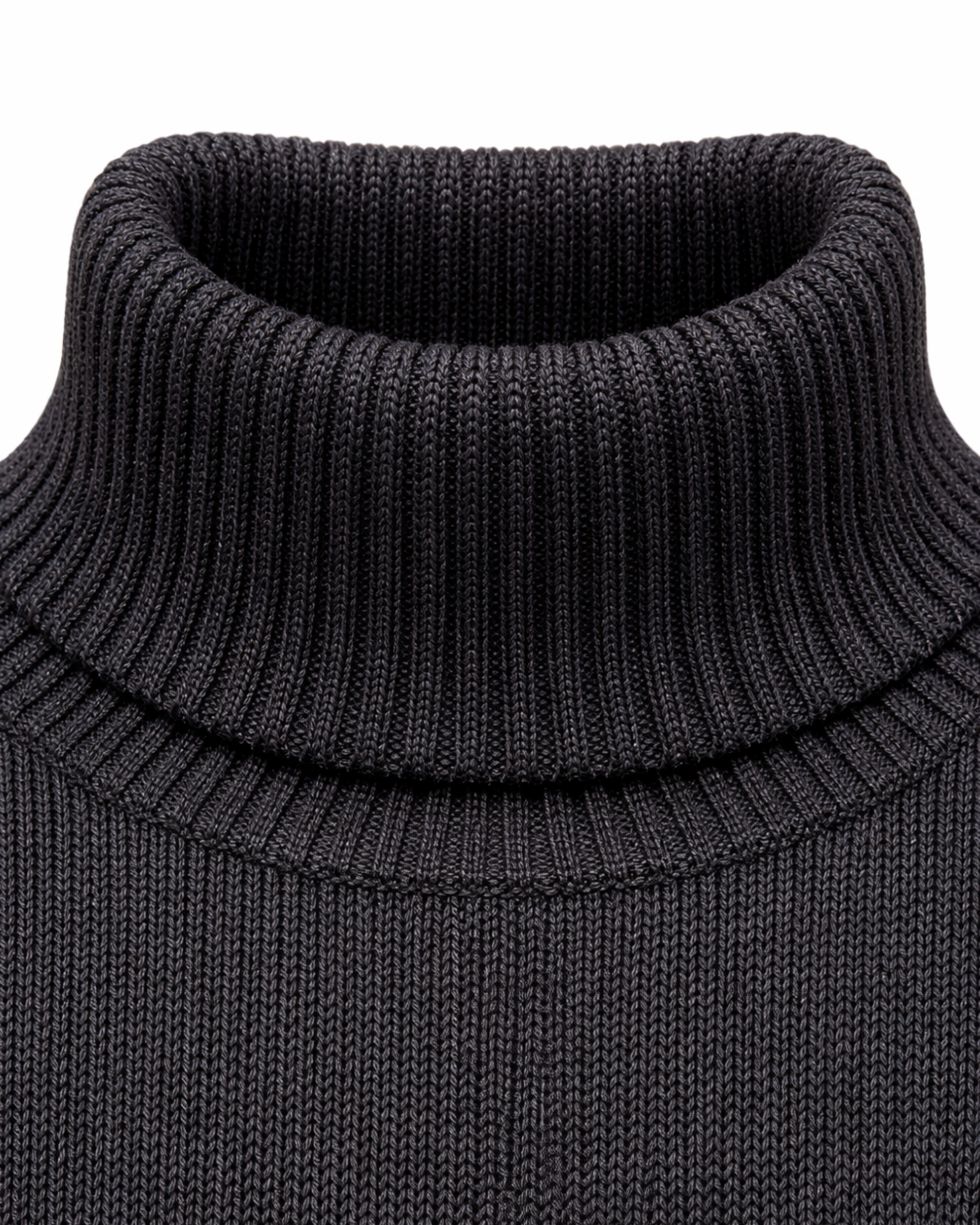 Suéter Cuello Tortuga Negro SUH04