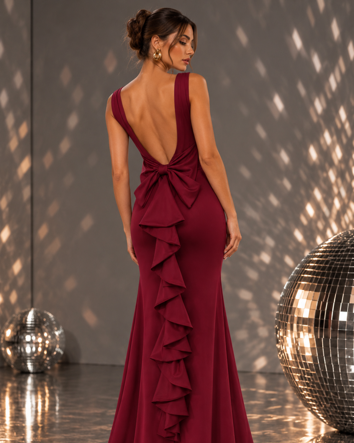 Vestido Largo Sirena Elegance con Escote en Espalda VE09